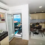 Lorena Luxury Apartment Makarska