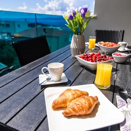 Lorena Luxury * Makarska