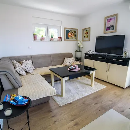 Apartment Lorena Luxury