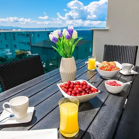 Lorena Luxury Makarska