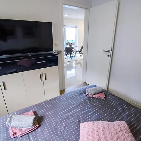 Lorena Luxury * Makarska